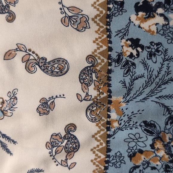 Love Tree Blue and White Blouse - Picture 3 of 6